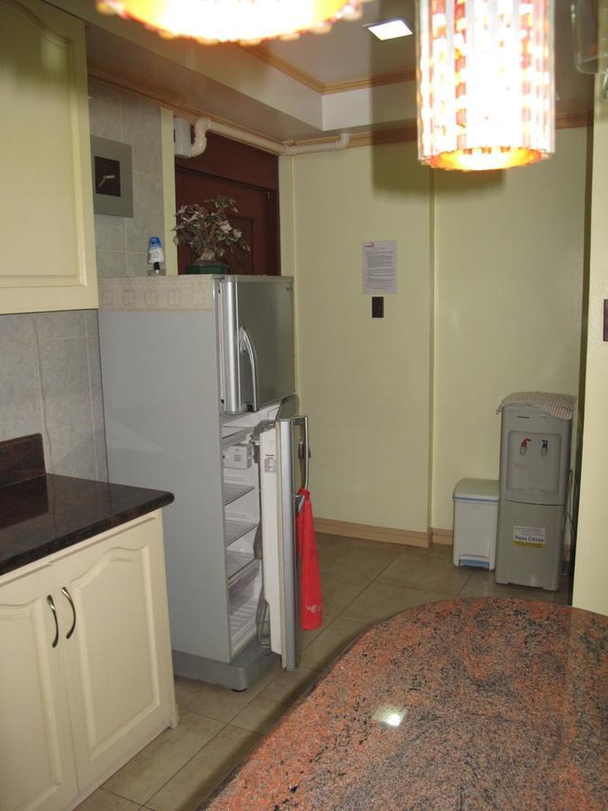 Makati Suites at Travelers Inn Makati City Eksteriør bilde