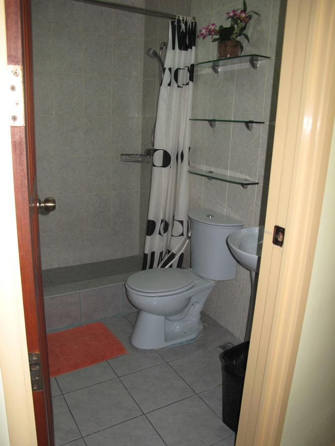 Makati Suites at Travelers Inn Makati City Eksteriør bilde